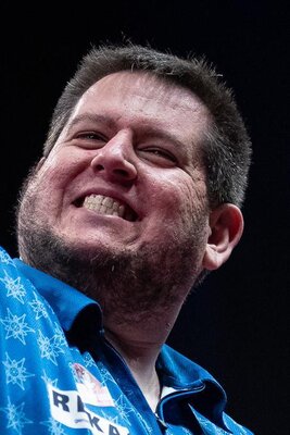 czech-darts-open-prague-2023-bellmont-v-rodriguez1235 - 1